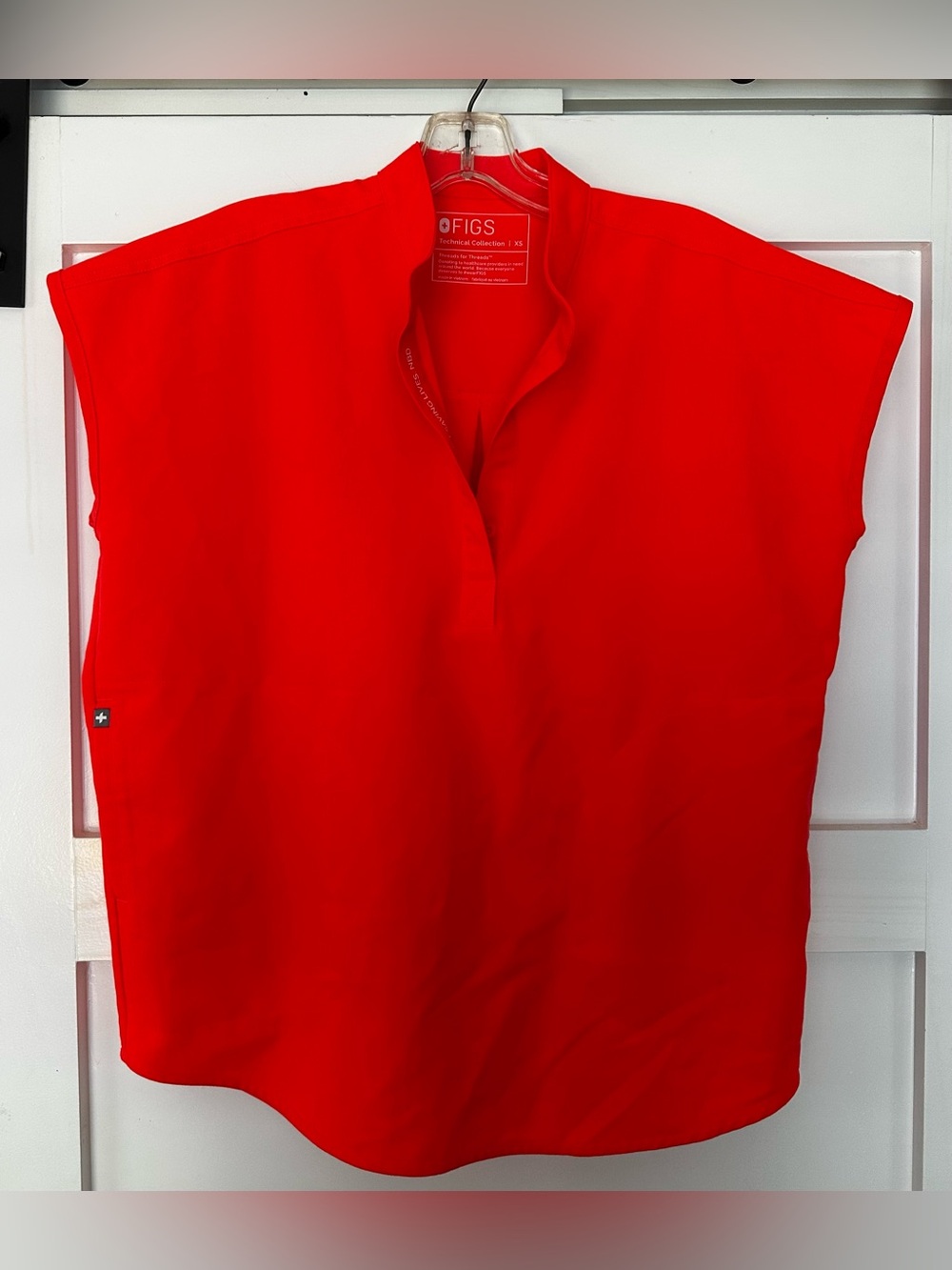 Figs Scrub Set - Rafaela Oversized Top SZ XS & Zamora Jogger Scrub Pants
SZ S